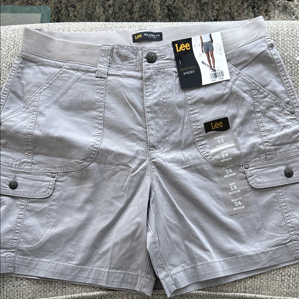 NWT Lee Women's Stone Gray Cargo Shorts